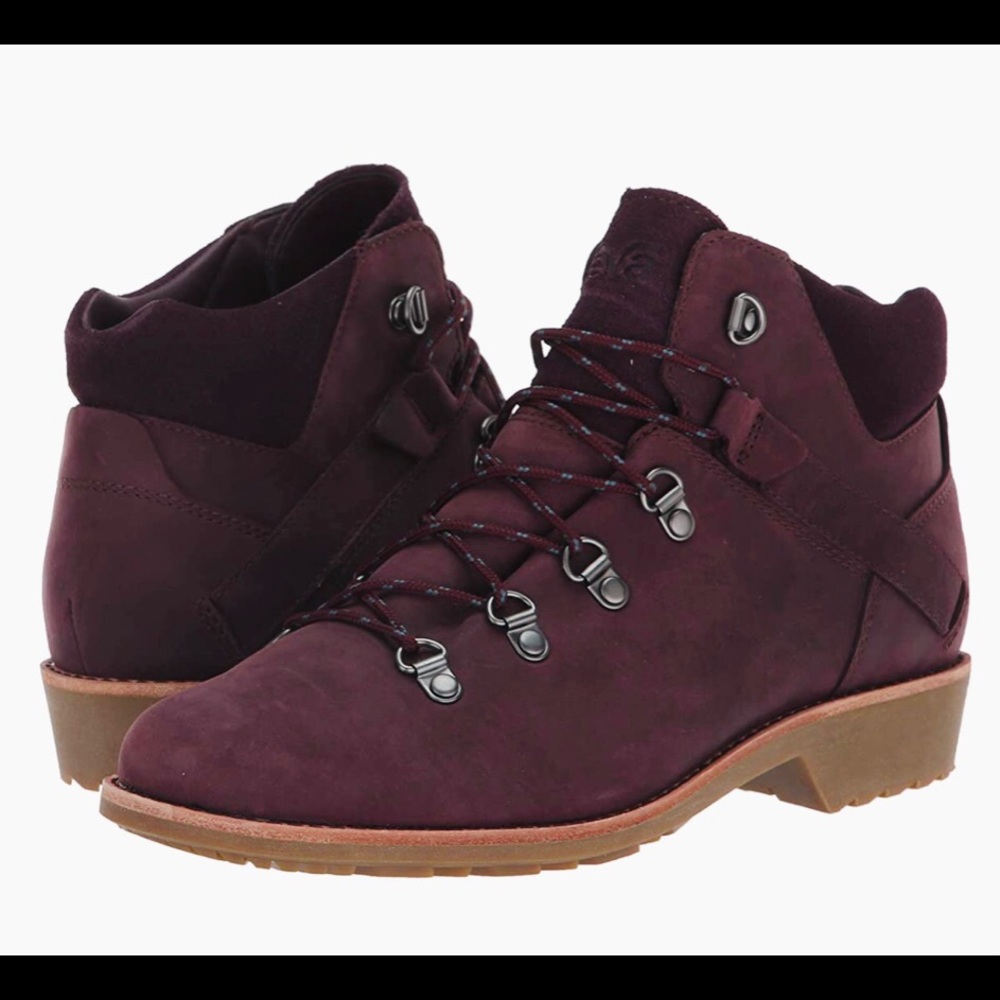 NWOT Teva low ankle booties purple